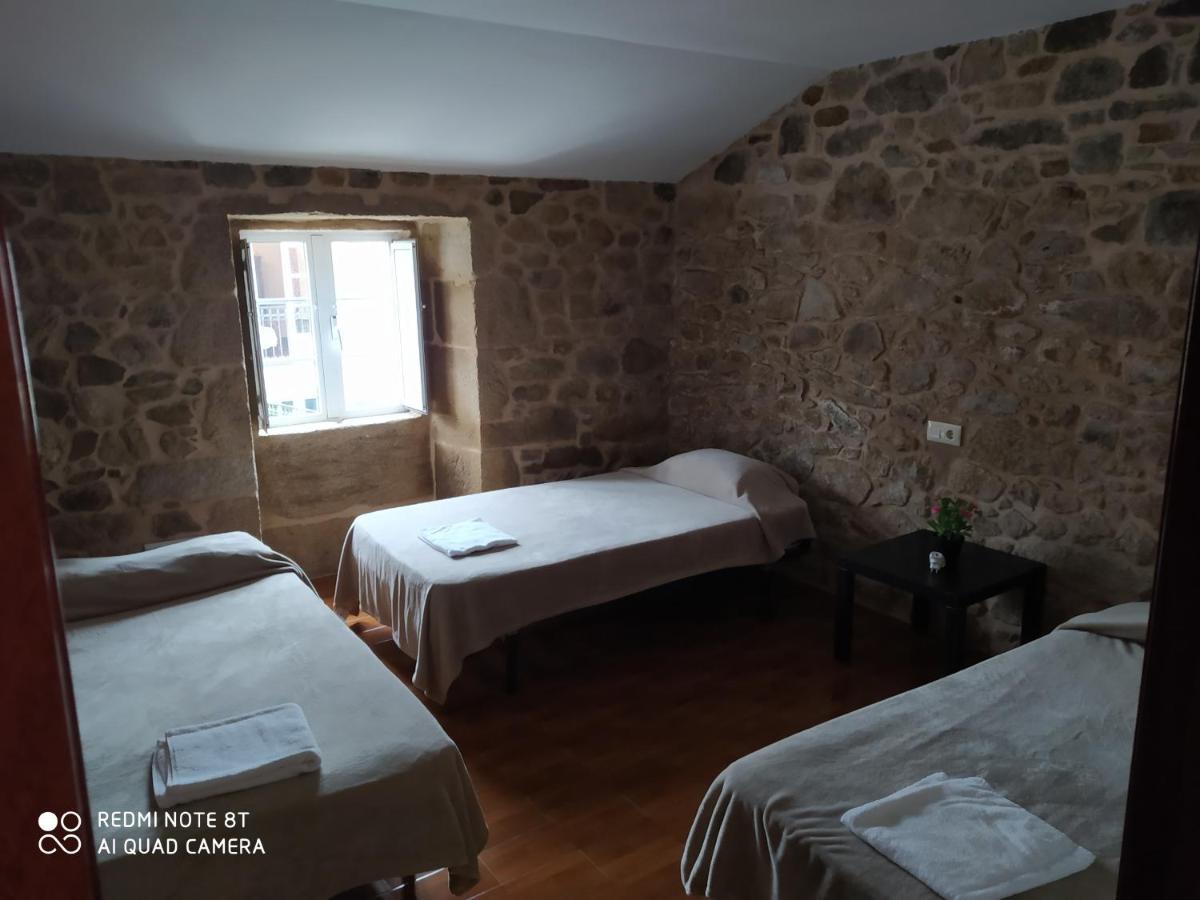 Pension - Albergue De Logrosa Negreira Eksteriør billede