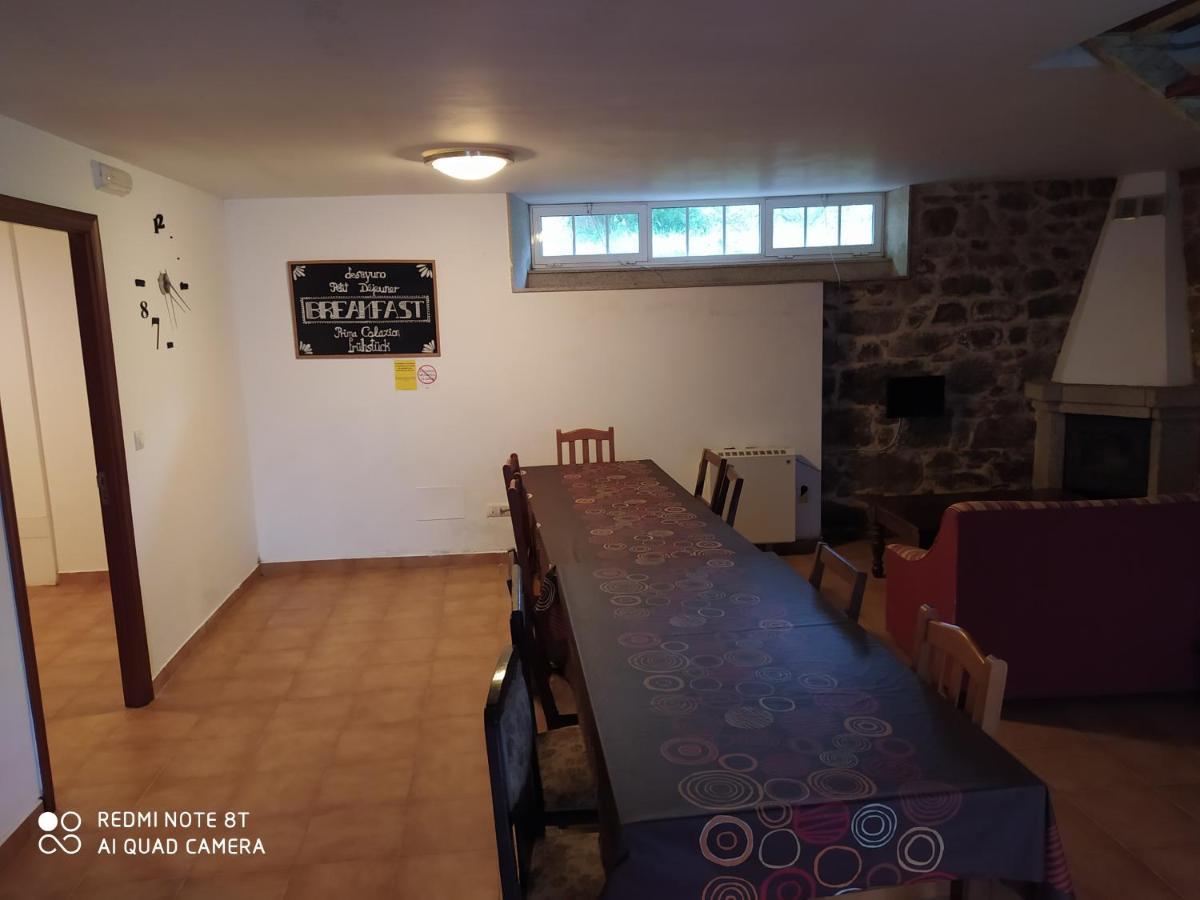 Pension - Albergue De Logrosa Negreira Eksteriør billede