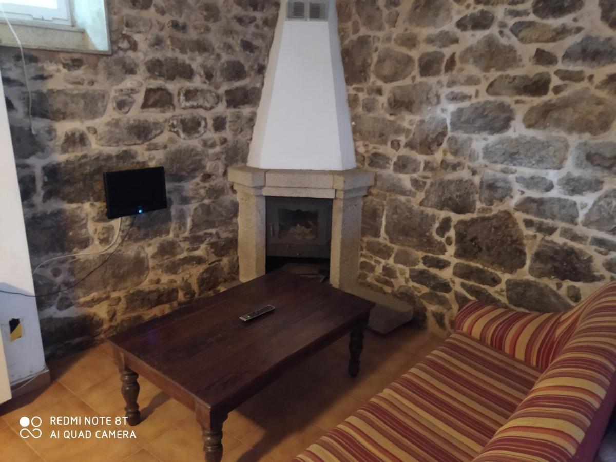 Pension - Albergue De Logrosa Negreira Eksteriør billede
