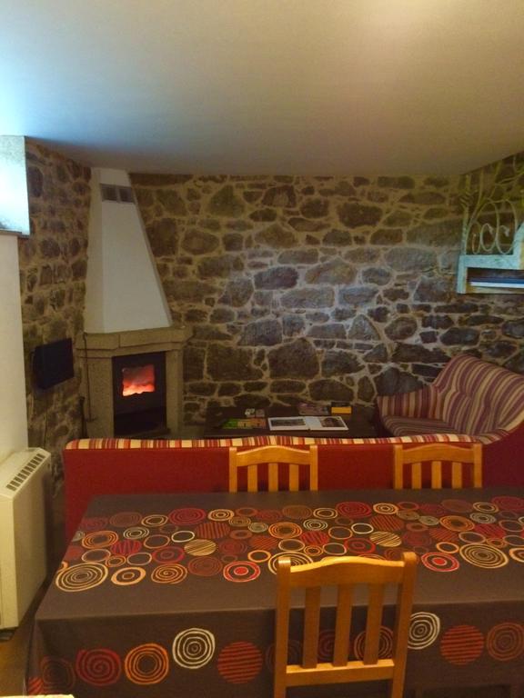 Pension - Albergue De Logrosa Negreira Eksteriør billede
