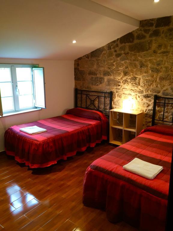 Pension - Albergue De Logrosa Negreira Eksteriør billede